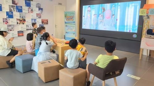 武汉电信27家爱心翼站 亲子观影通信咨询，清凉送关爱